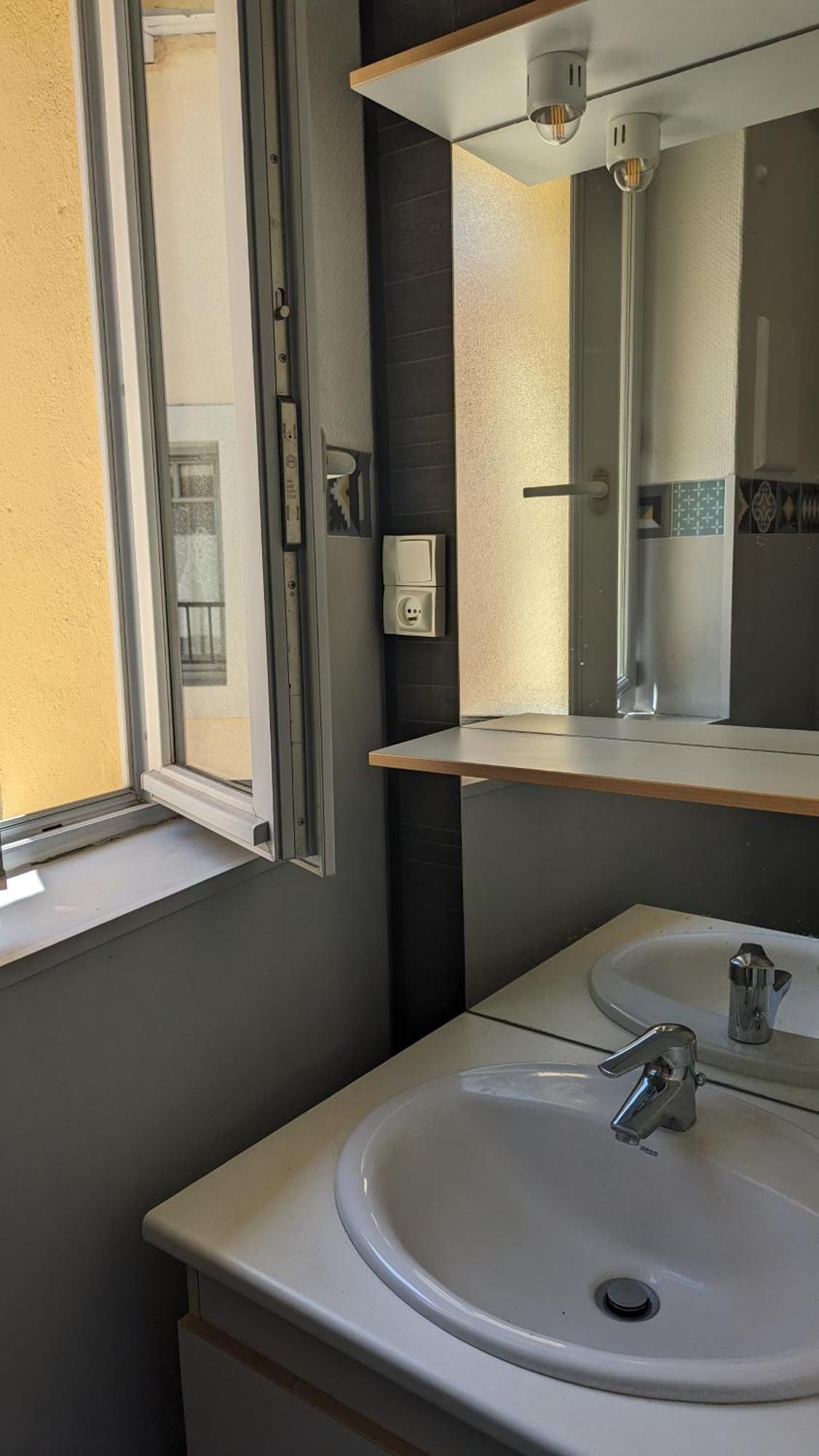 Renove-equipe En Centre-ville Appartement *